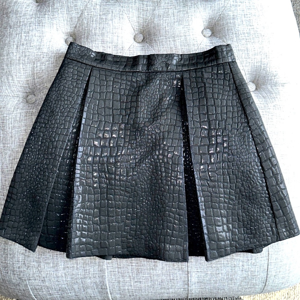 Romeo & Juliet mini skirt